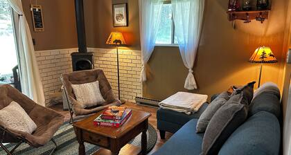 Cozy Cabin nestled in the woods between Summersville and Fayetteville WV