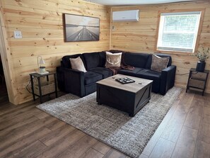 Smart TV, chimenea, videojuegos y futbolito 