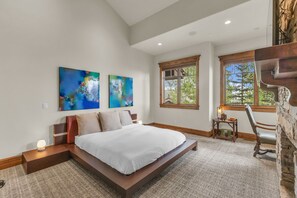 6 bedrooms, iron/ironing board, WiFi, bed sheets