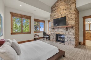 6 室のベッドルーム、アイロン / アイロン台、WiFi、ベッドシーツ