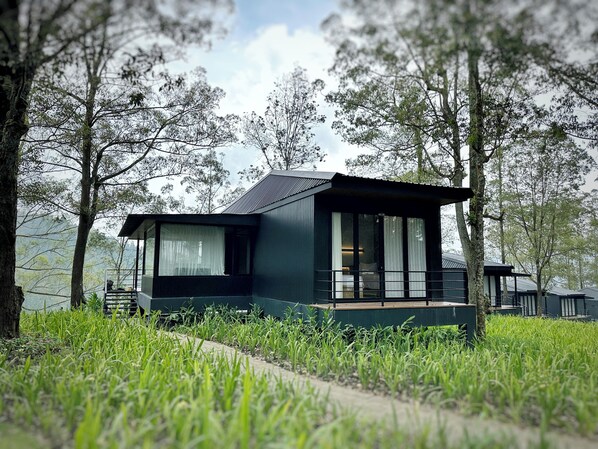 Safe på rommet, lydisolert, strykejern/-brett og wi-fi (inkludert)