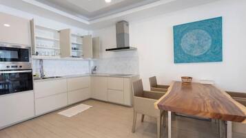 Villa, balcón | Cocina privada