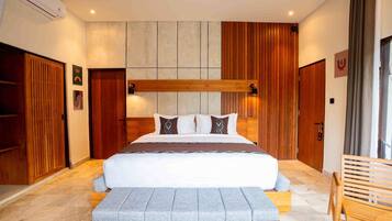 Quarto casal ou duplo econômico | Espaço de trabalho para notebook, Wi-Fi de cortesia