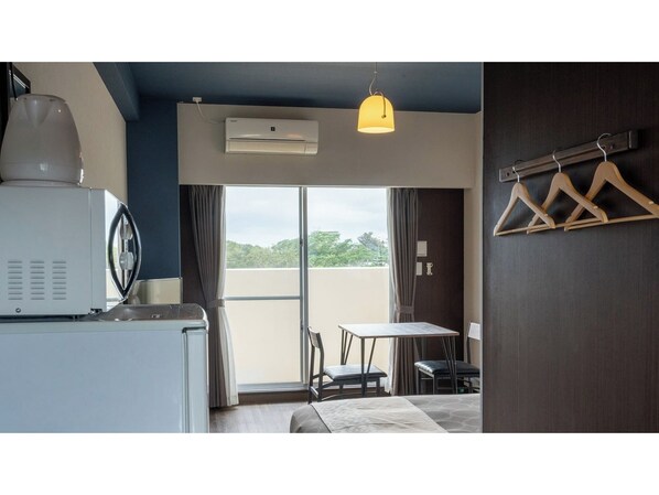 1 bedroom, desk, free WiFi, bed sheets