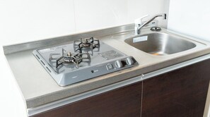 Fridge, microwave, stovetop