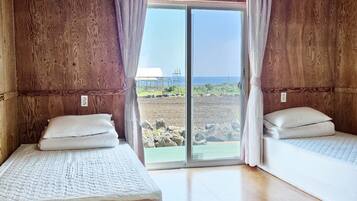 17 ping Sea View Detached House | Free WiFi