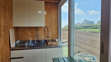 17 ping Sea View Detached House | 私人廚房 | 雪櫃、微波爐、廚房用具/餐具/器皿