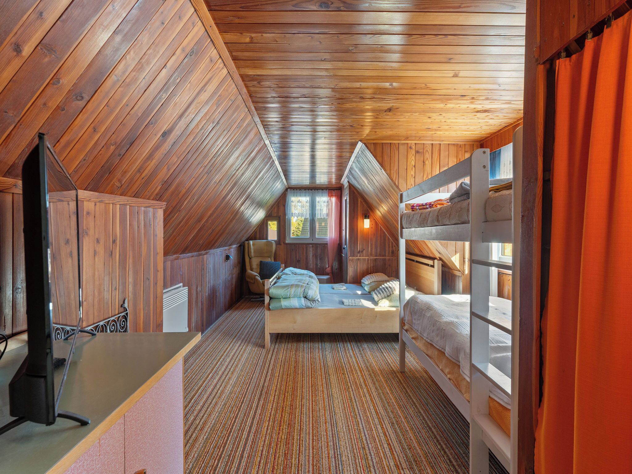 2 dormitorios y Internet