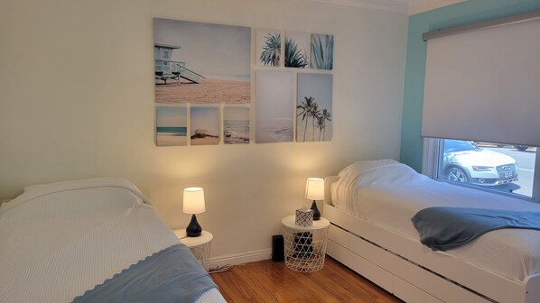 2 室のベッドルーム、アイロン / アイロン台、インターネット、ベッドシーツ