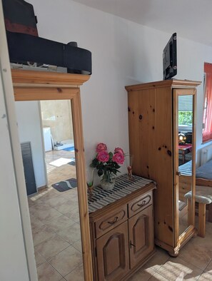Room, 1 Bedroom, Smoking, Terrace | Living room