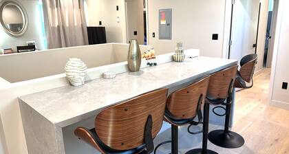 Charming 4-bedroom Art Deco Townhome