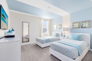 8 bedrooms, desk, iron/ironing board, travel crib