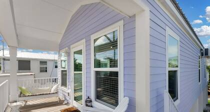 Charming 2-bedroom house in Marathon with pool