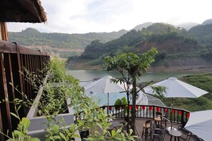 Maison Familiale, balcon, vue montagne | Literie de qualité supérieure, minibar, bureau, Wi-Fi gratuit