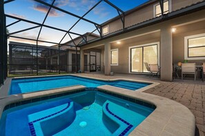 Beheizter Pool