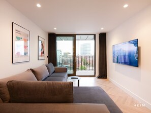 Unclassified image, 2 of 39, button