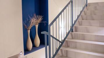 Handrails in stairways