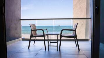 Deluxe Room, Sea View | Terrace/patio