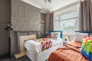 3 dormitorios, tabla de planchar con plancha, wifi gratis y ropa de cama
