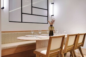 Apartment | Dining - Sumptuous Apartment - 2br/6p - Center of Paris (Paris)