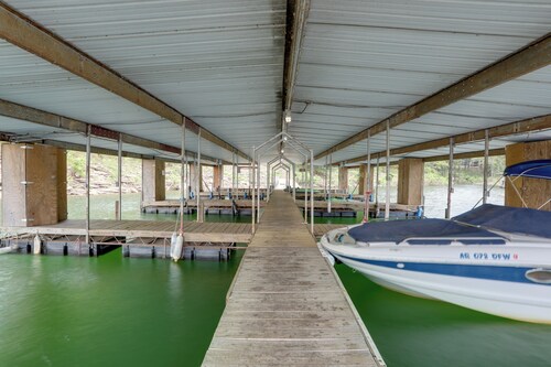 Greers Ferry Lake Access: Cabin w/ Boat Slip!
