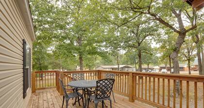 Greers Ferry Lake Access: Cabin w/ Boat Slip!