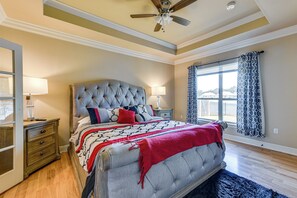 4 Schlafzimmer, Schreibtisch, Bügeleisen/Bügelbrett, Internetzugang