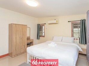 4 bedrooms, iron/ironing board, internet