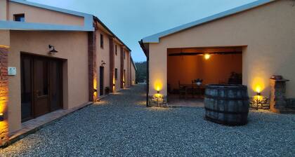 Sulla apartment, located in a typical Tuscan farmhouse
