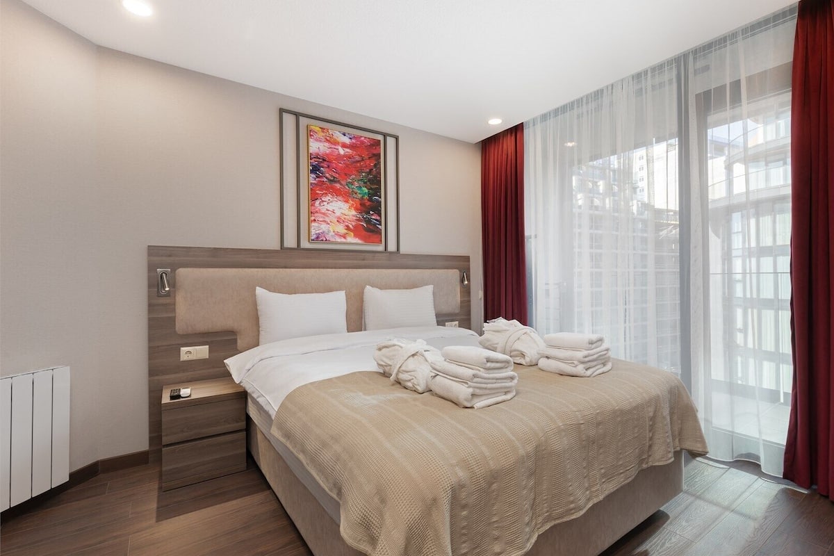 In-room safe, desk, iron/ironing board, WiFi (free)