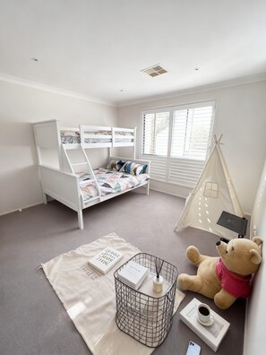 4 slaapkamers, gratis wifi, beddengoed, rolstoeltoegang