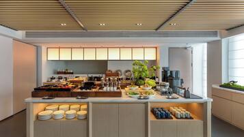 Desayuno buffet diario (CNY 48 por persona)