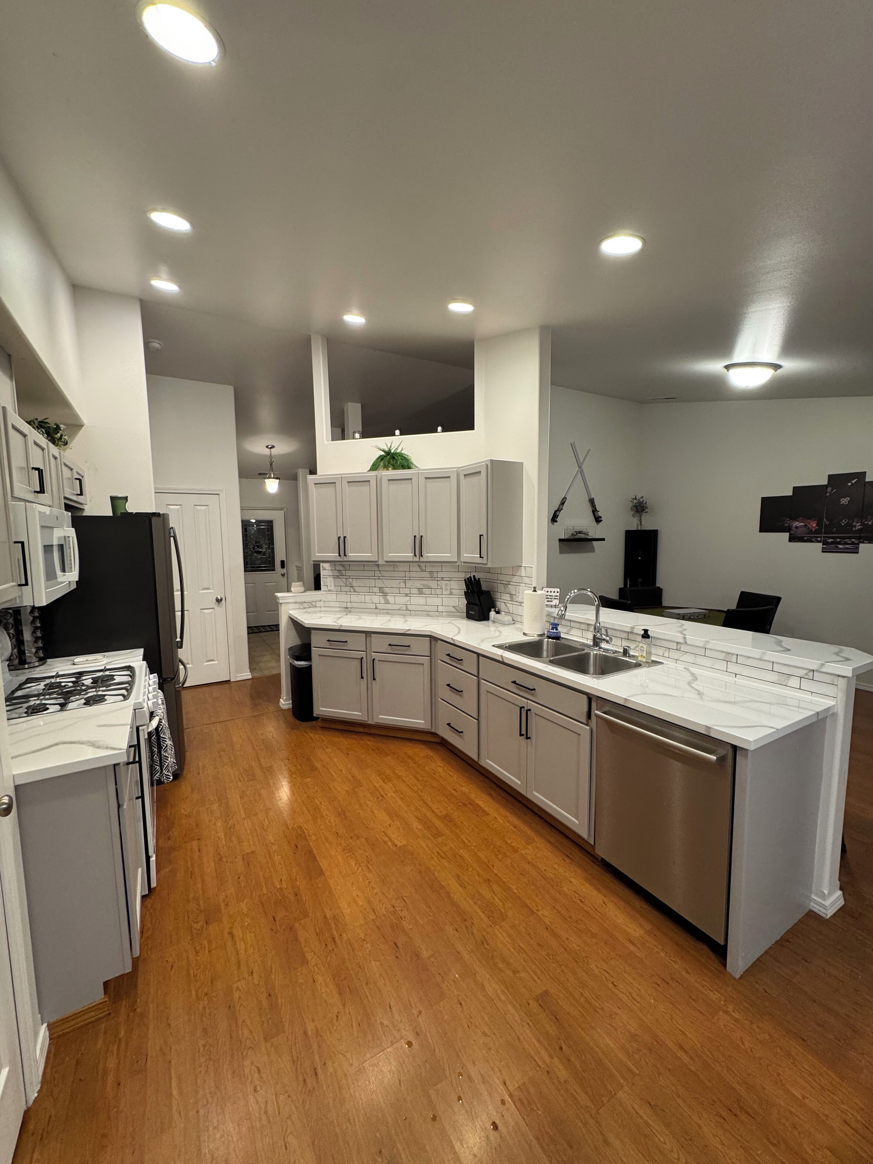 Microwave, oven, stovetop, dishwasher