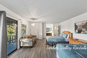 5 bedrooms, iron/ironing board, WiFi, bed sheets