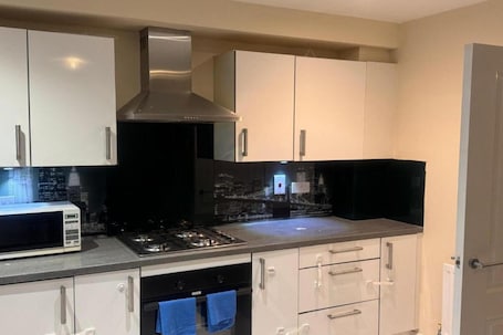 Stovetop, coffee/tea maker. Standard Double Room