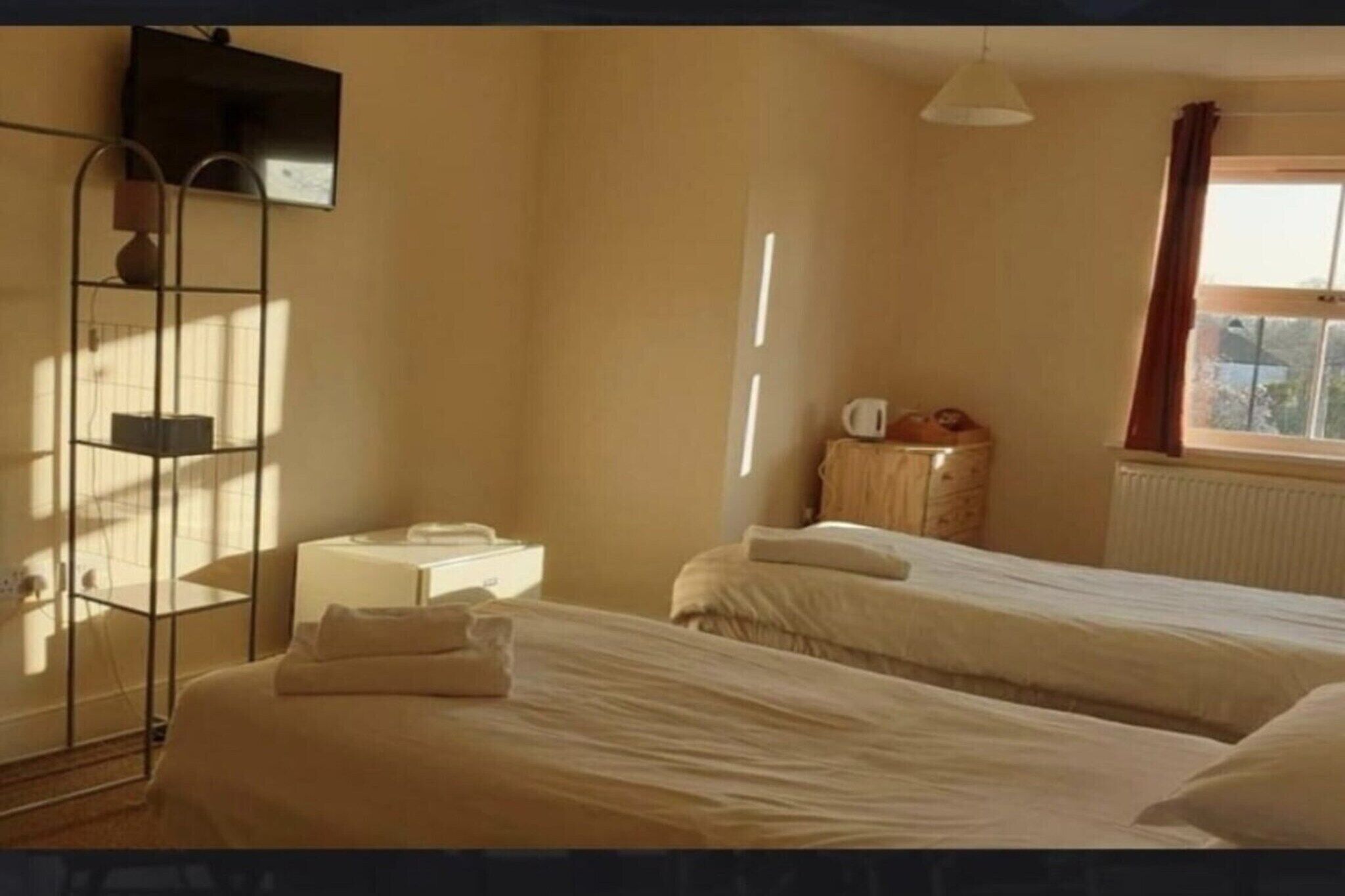 1 bedroom, desk, iron/ironing board, bed sheets