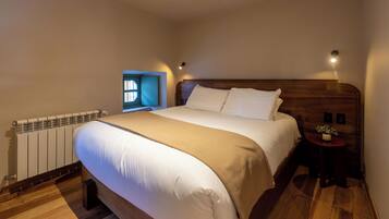 Superior Double Room, Courtyard View | In-room safe, free WiFi