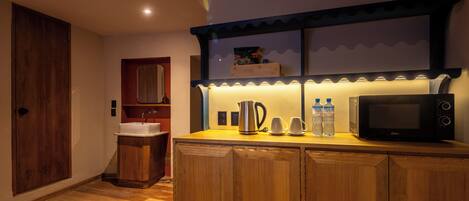 Superior Double Room, Courtyard View | In-room safe, free WiFi
