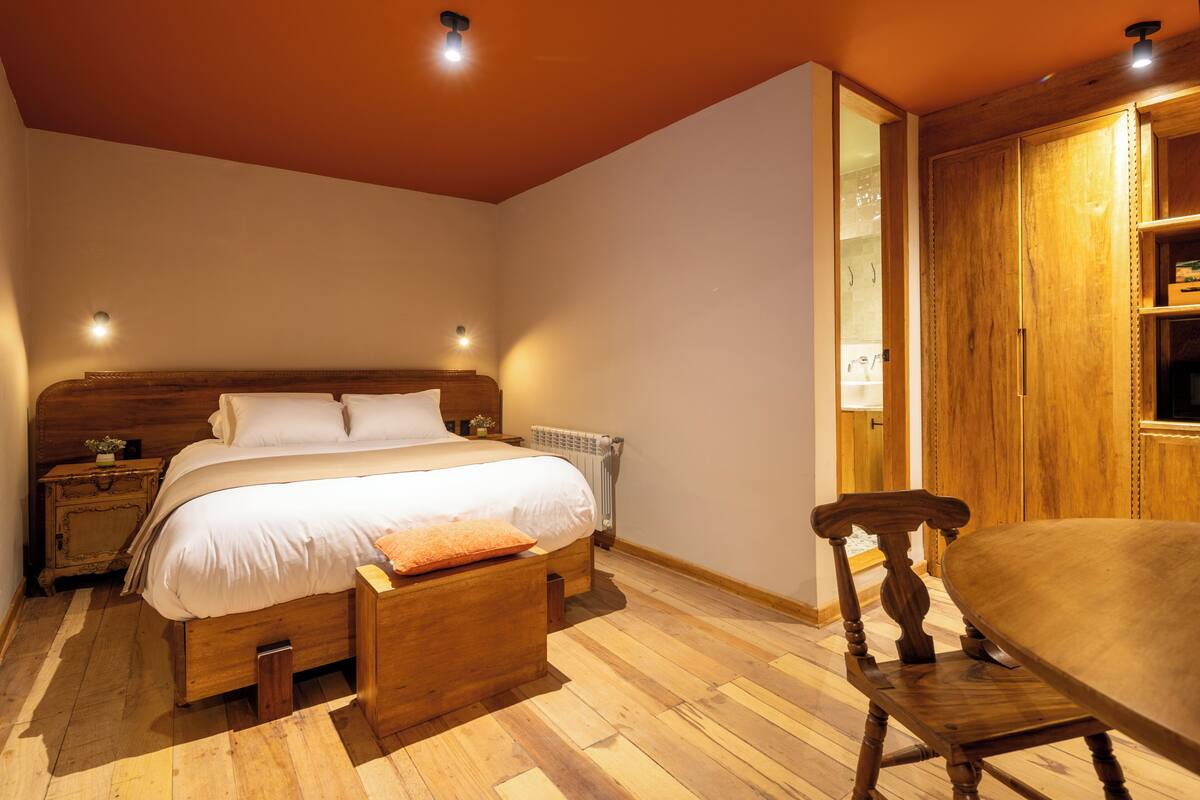 Deluxe Double Room, Courtyard View | In-room safe, free WiFi