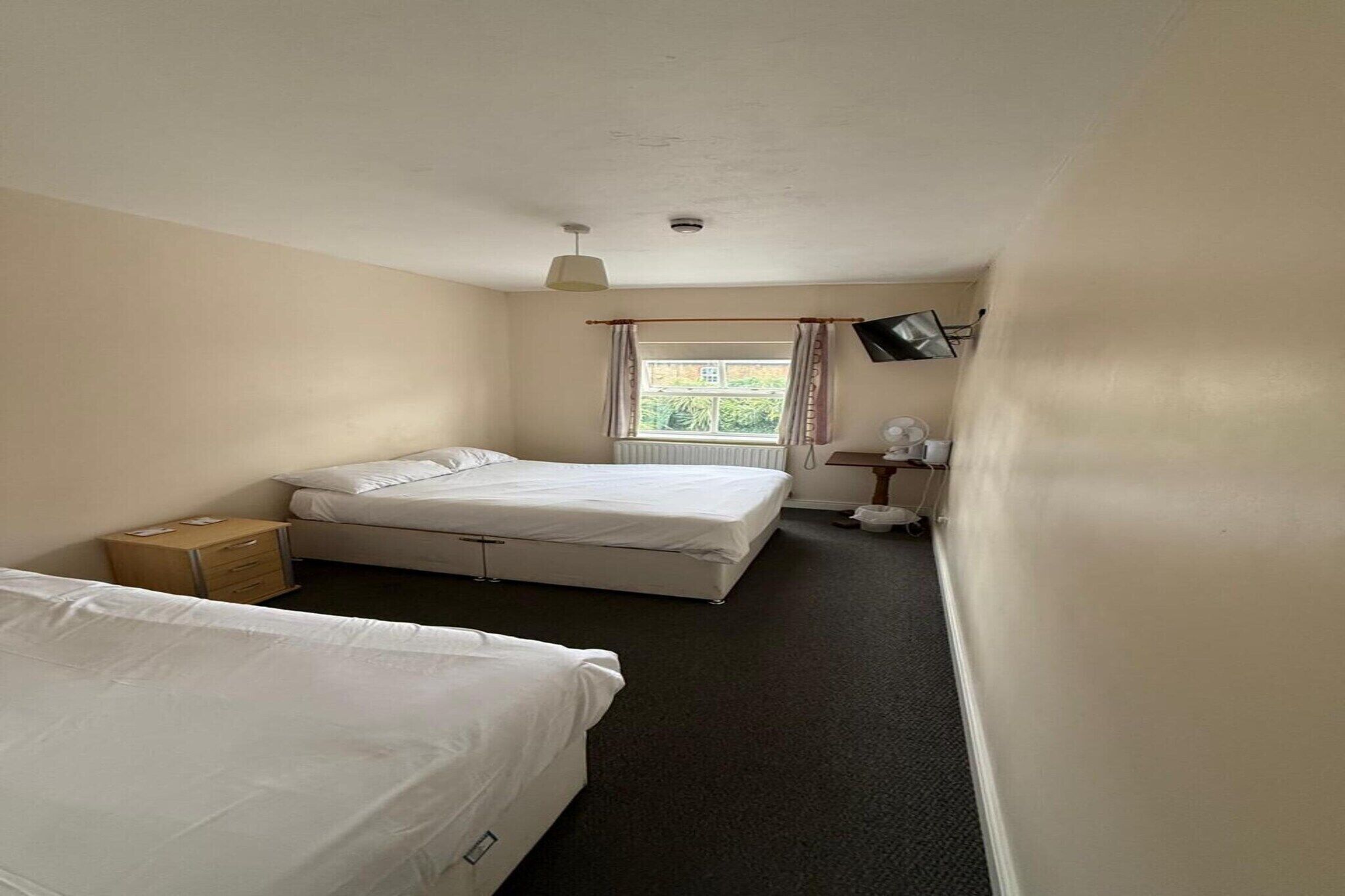 1 bedroom, desk, iron/ironing board, bed sheets