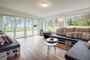 TV, fireplace, DVD player, stereo