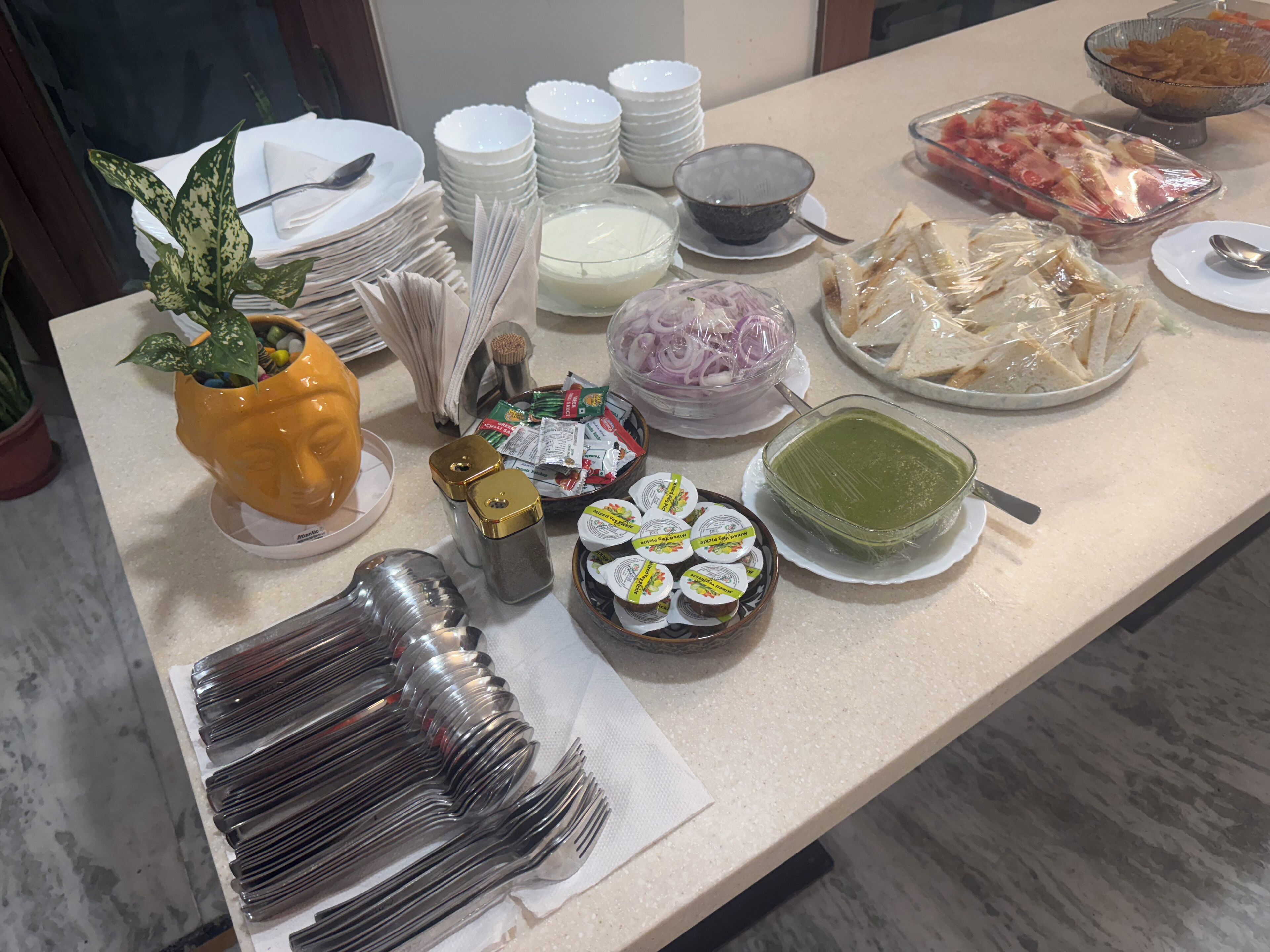 朝食ビュッフェ