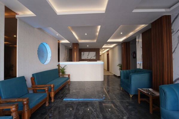 Reception - Icon Residency Inn (Prayagraj)