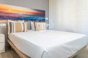 3 chambres, fer et planche à repasser, accès au Wi-Fi (inclus)