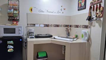 Apartment, 1 Bedroom, Balcony | Private kitchen