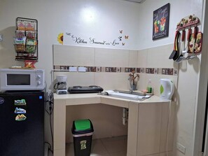 Apartment, 1 Bedroom, Balcony | Private kitchen