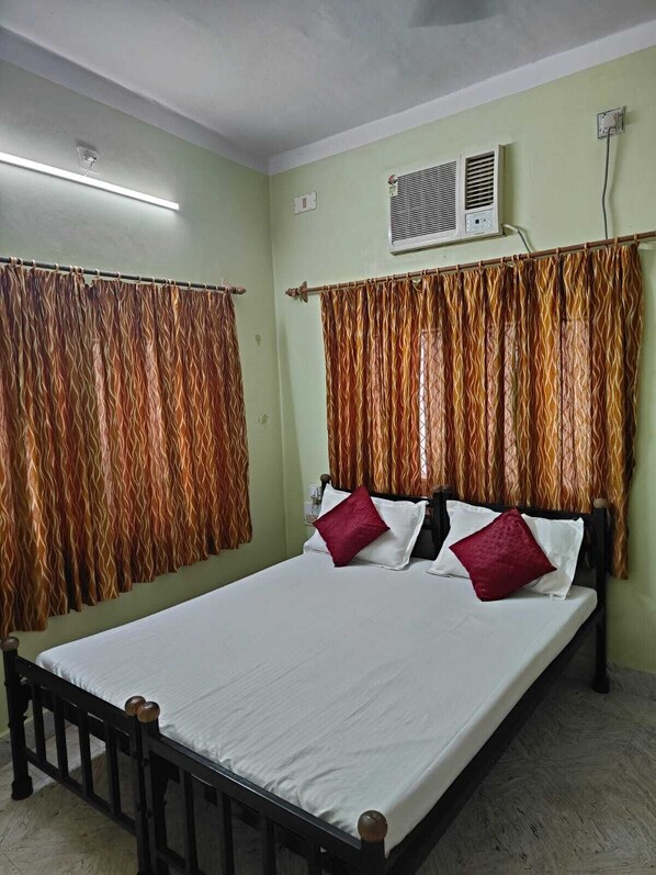 Deluxe Room - Hotel Jamna Vilas (Bikaner)