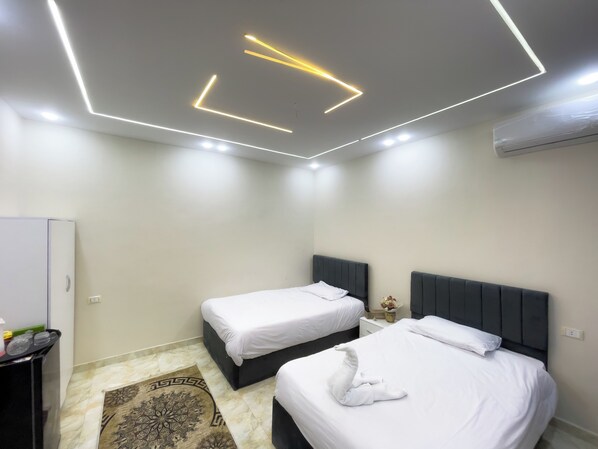 Double or Twin Room | Free WiFi