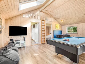 6 bedrooms, Internet