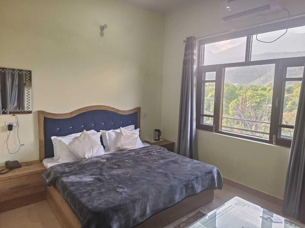 Standard Single Room, Balcony, Hill View | Desk, laptop workspace, free WiFi